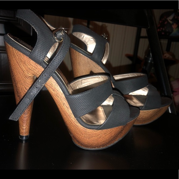 High heels - Picture 4 of 6